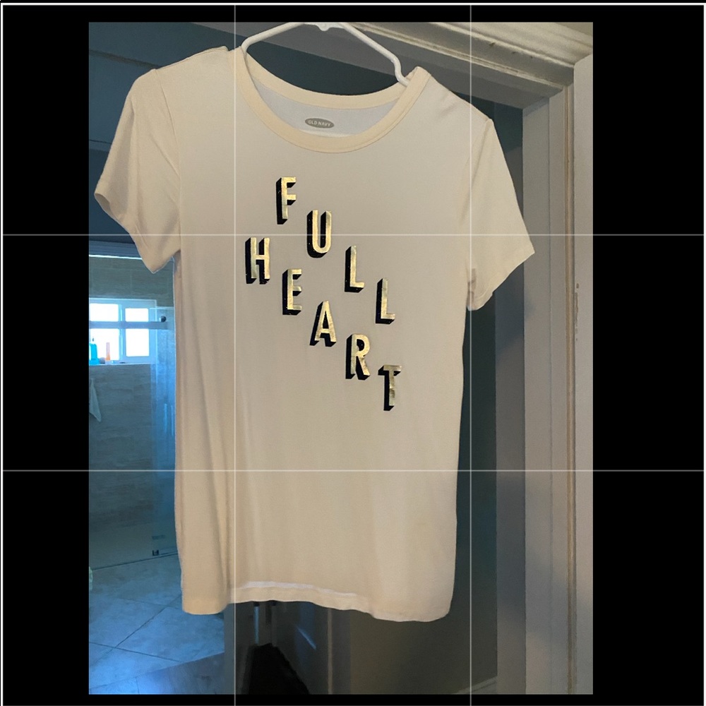 Old Navy Tee Size Medium